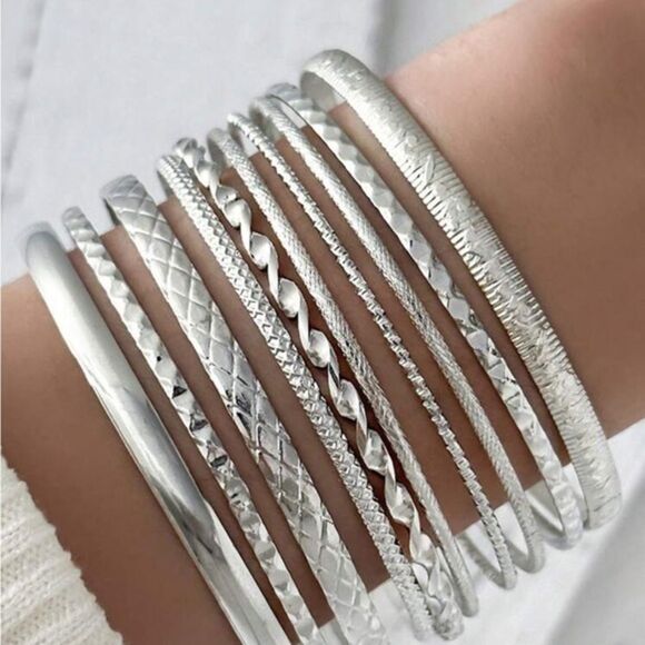Ten Virtual Retro Multilayer Bangle Bracelet Set - Picture 1 of 6
